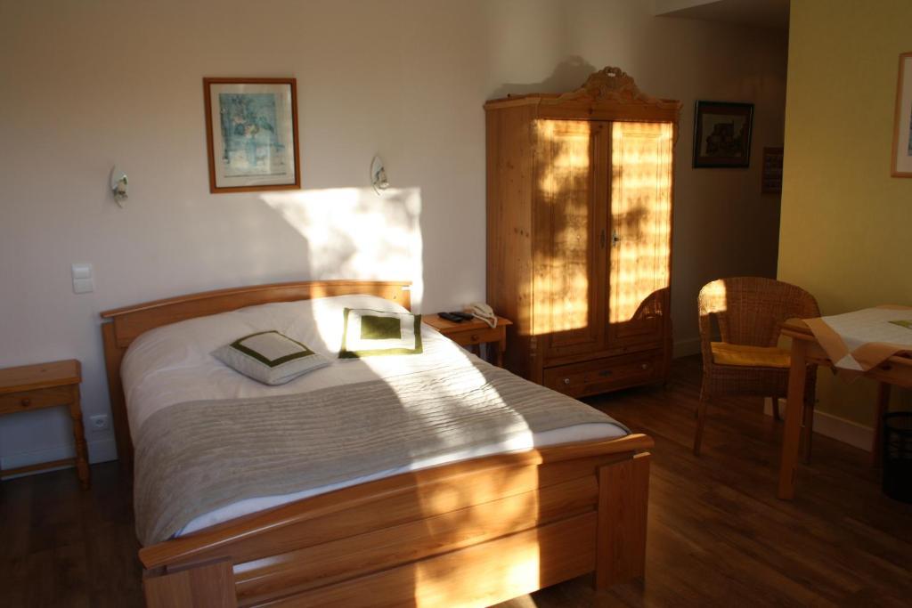 Auberge De Saint Julien Aux Bois الغرفة الصورة